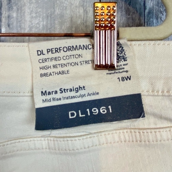 DL1961 Mara Mid Rise Straight in Parchment Size 18 New! - Picture 10 of 16